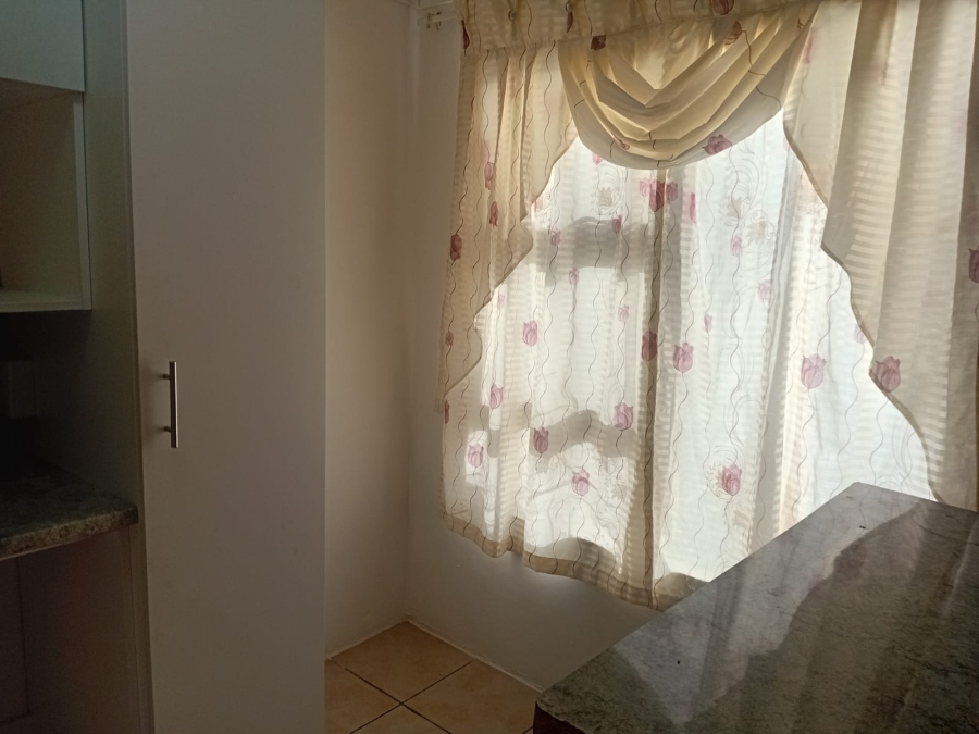 To Let 1 Bedroom Property for Rent in Vincent Eastern Cape